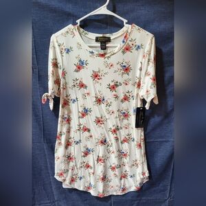 Forbidden Society white floral shirt size Large